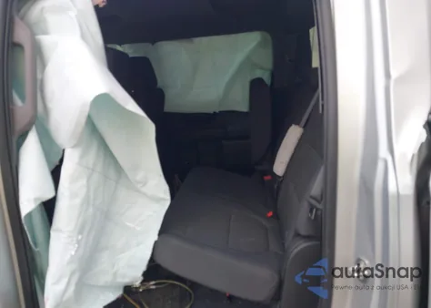 2021 Chevrolet Silverado 1500 2Wd Short Bed Custom z USA, uszkodzony, nr VIN 1GCPWBEK9MZ181474